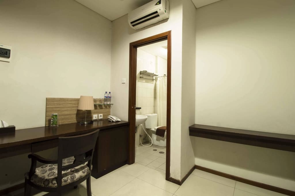 RedDoorz @ Thamrin Residence - photo 5