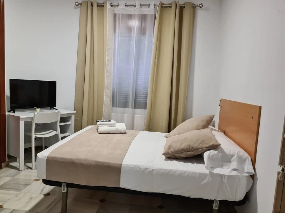 Hostal Arturo Soria - photo 5