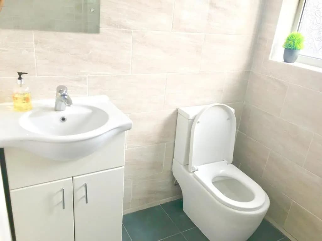 London Luxury Apartment, Private Bathroom - photo 6