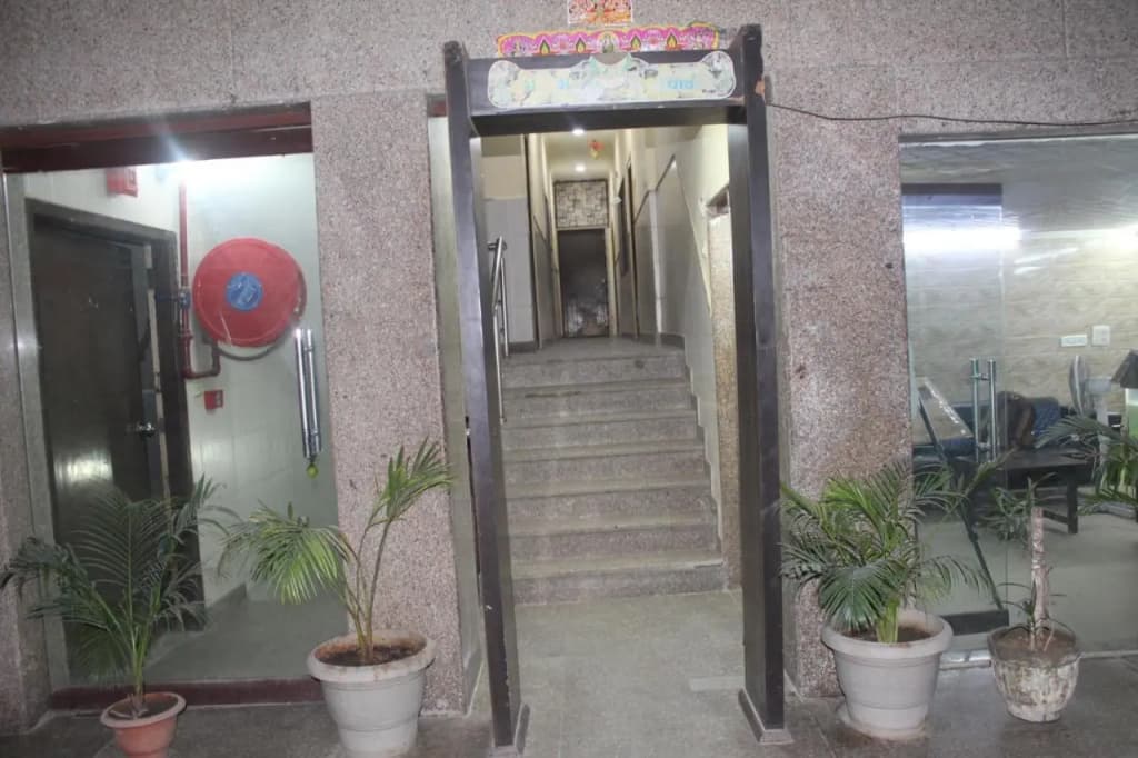Hotel Shree Continental - photo 21