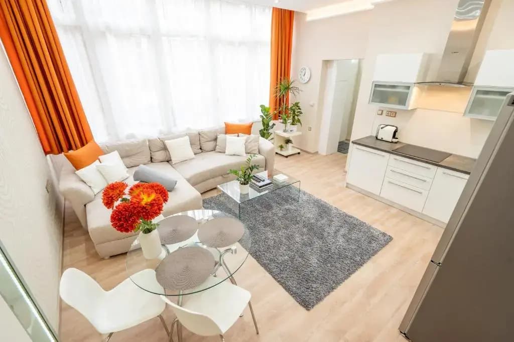 Shopping Street Apartment Budapest - photo 1