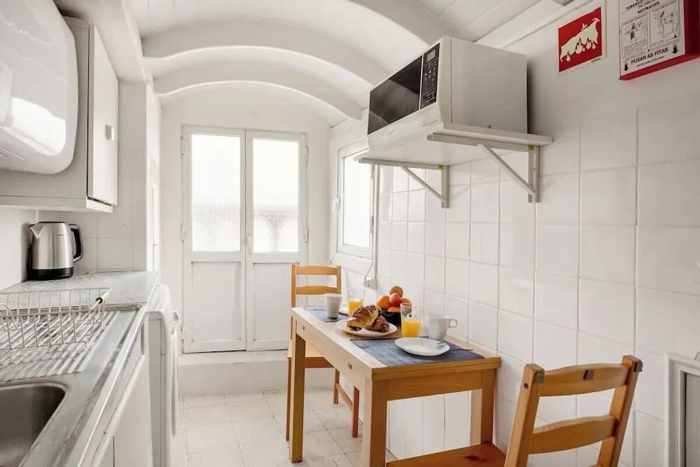 Chiado Cozy Loft - photo 14