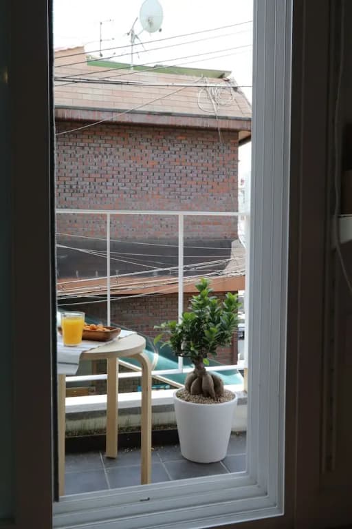 Nueh Guesthouse - photo 10