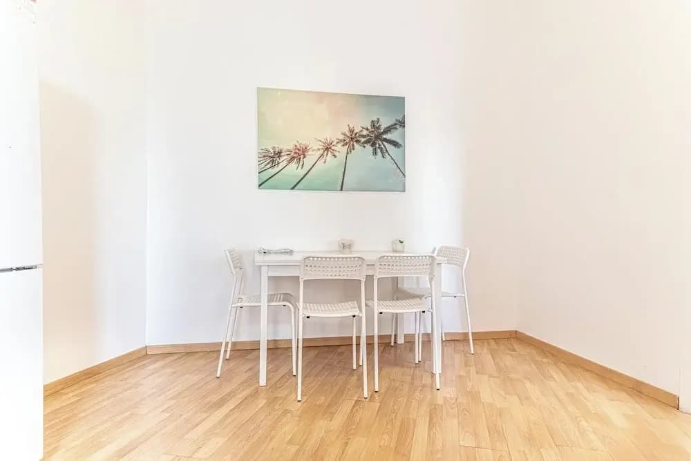 Comfortable 1BR Near U3 and Danube - photo 12