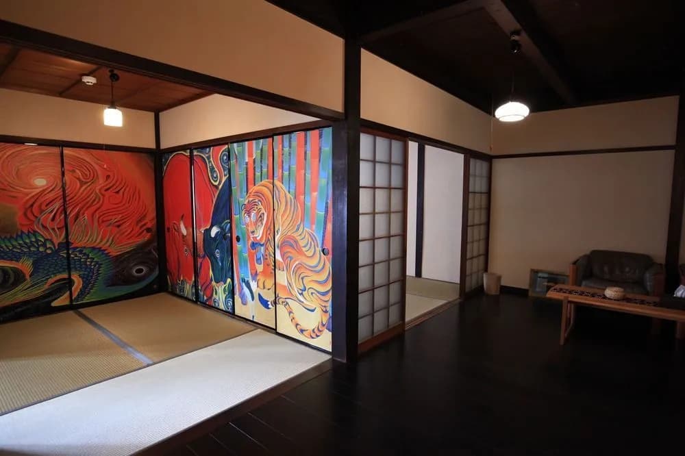 Art Hostel Sumau - photo 10
