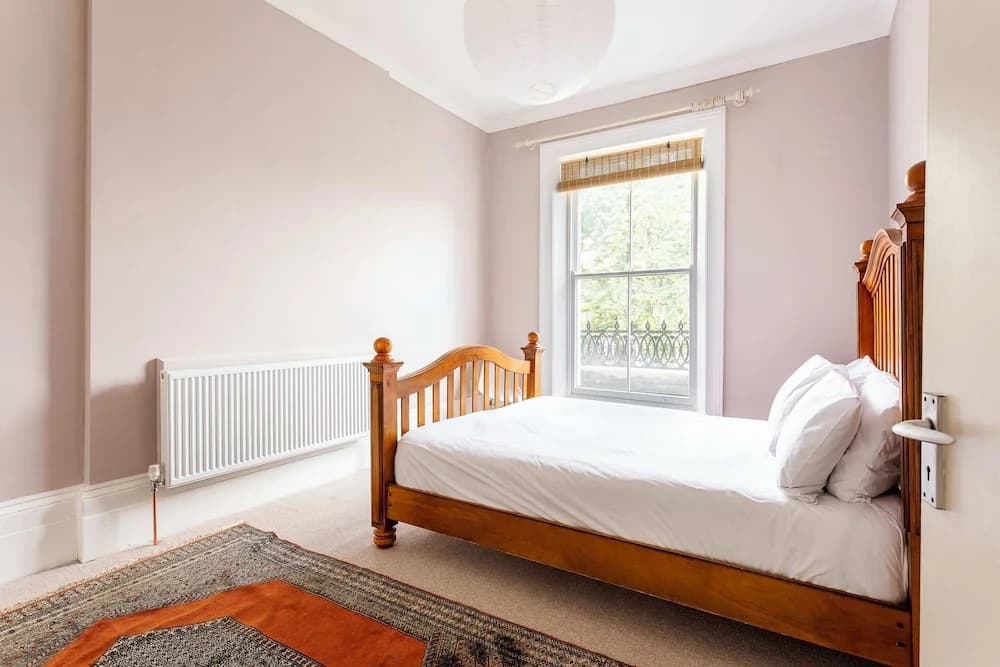 Cosy North Kensington Flat - photo 5