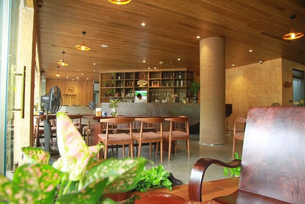 Draha Halong Hotel - Serenity, Charm and Nature - Preferred by Western Travelers - photo 2