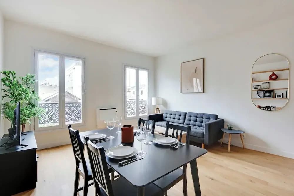 Charming Appt - 1bd/2p - Near Canal Saint Martin - photo 11