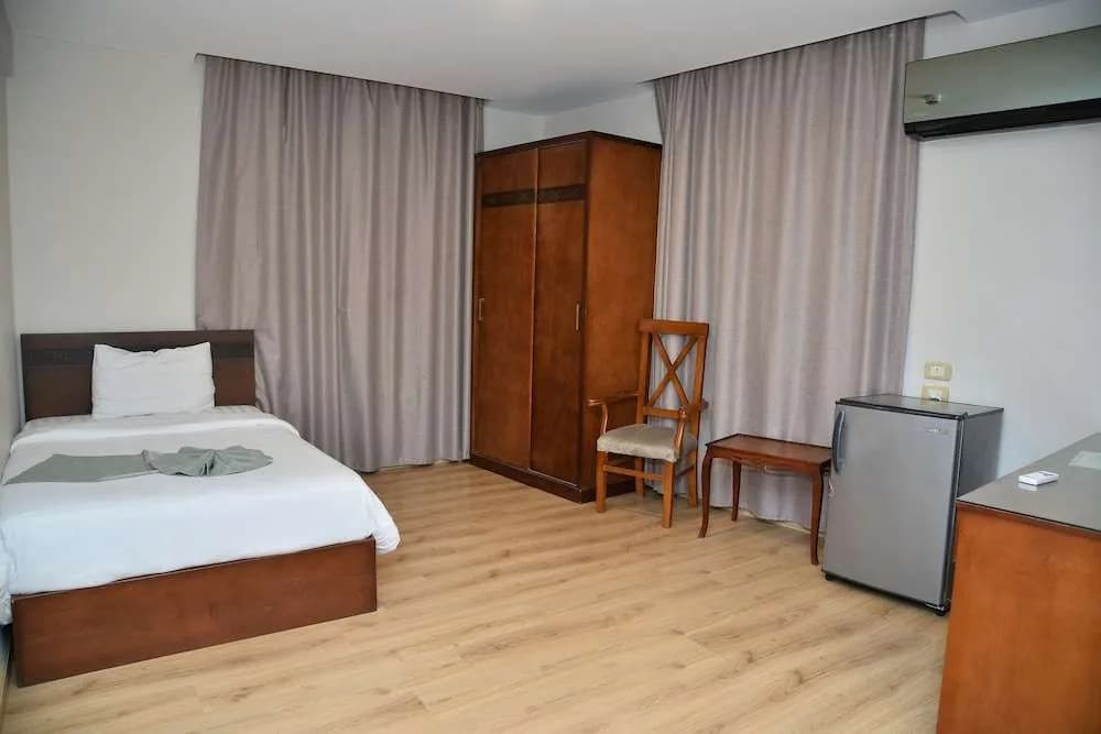 Miramar Evergreen Hotel - photo 6