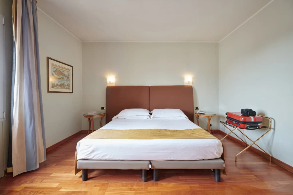 Hotel Plaza Venice - photo 29