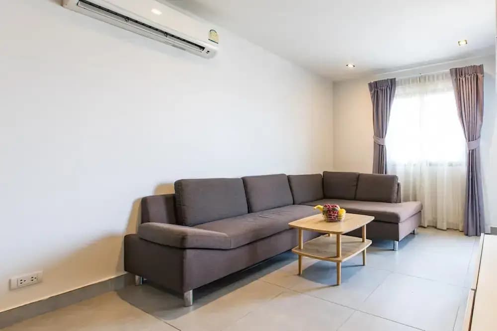 Modern Condo - 1BR T1-401 - photo 3