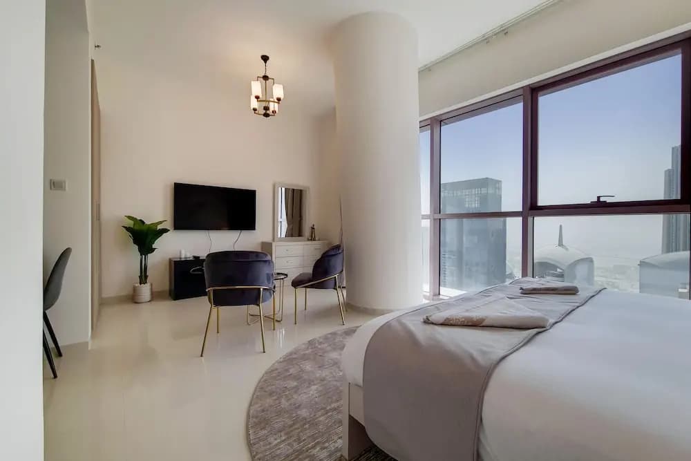 GreenFuture - High-Rise Sleek Studio With Panoramic City Views - photo 16