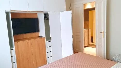 Free Parking- 2bdr Apartment in Wenceslas Square - photo 7