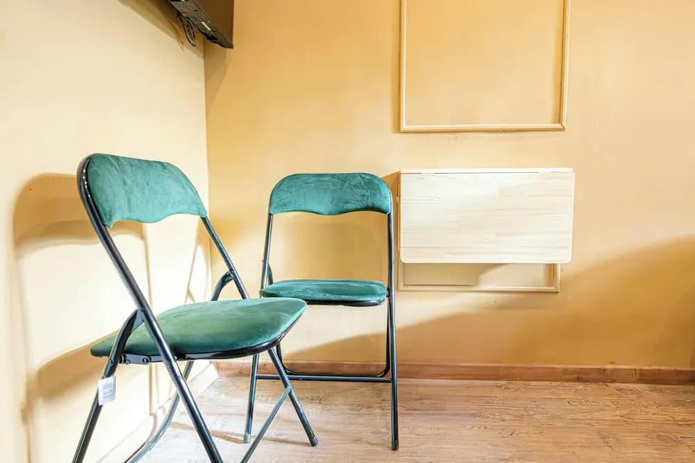 4BR Apt for 10P Walk to Westbahnhof - photo 9