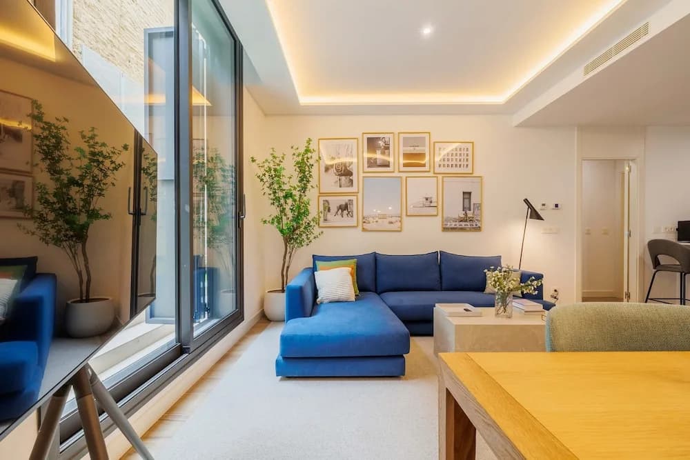 w Comfy 2BR w Great Terrace in Chueca - photo 2