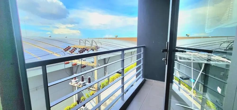 Modern Condo - 1BR T1-401 - photo 10