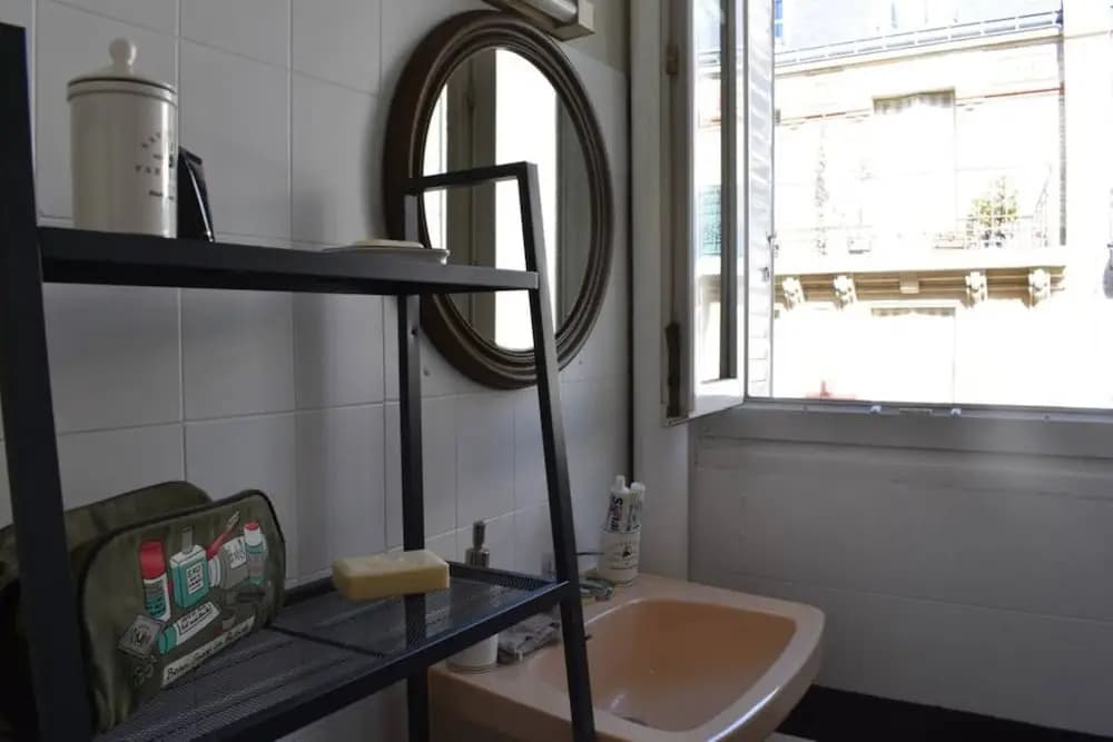 1 Bedroom Apartment Near Porte De Versailles - photo 7