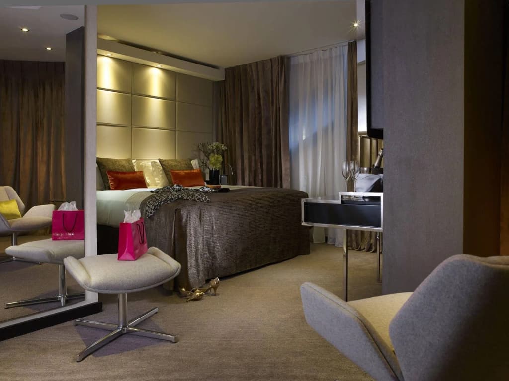Montcalm East, Autograph Collection - photo 4