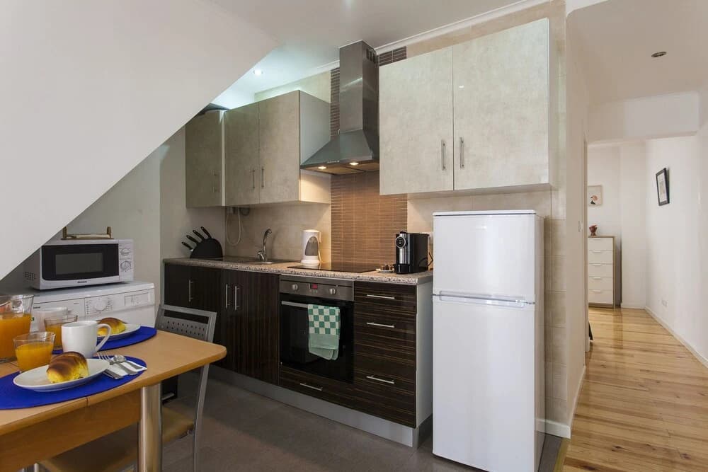 ALTIDO Cosy 1-bed flat w/balcony in Pena, close by subway, viewpoint&park - photo 13
