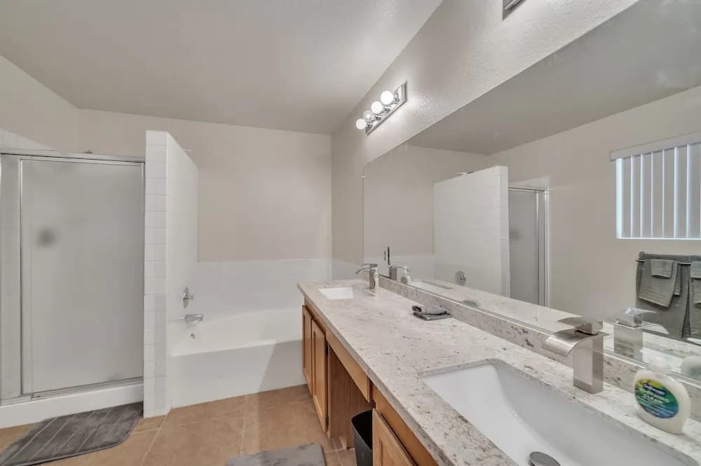 Las Vegas Oasis With Sparkling Pool 3 Bedroom Home by Redawning - photo 8