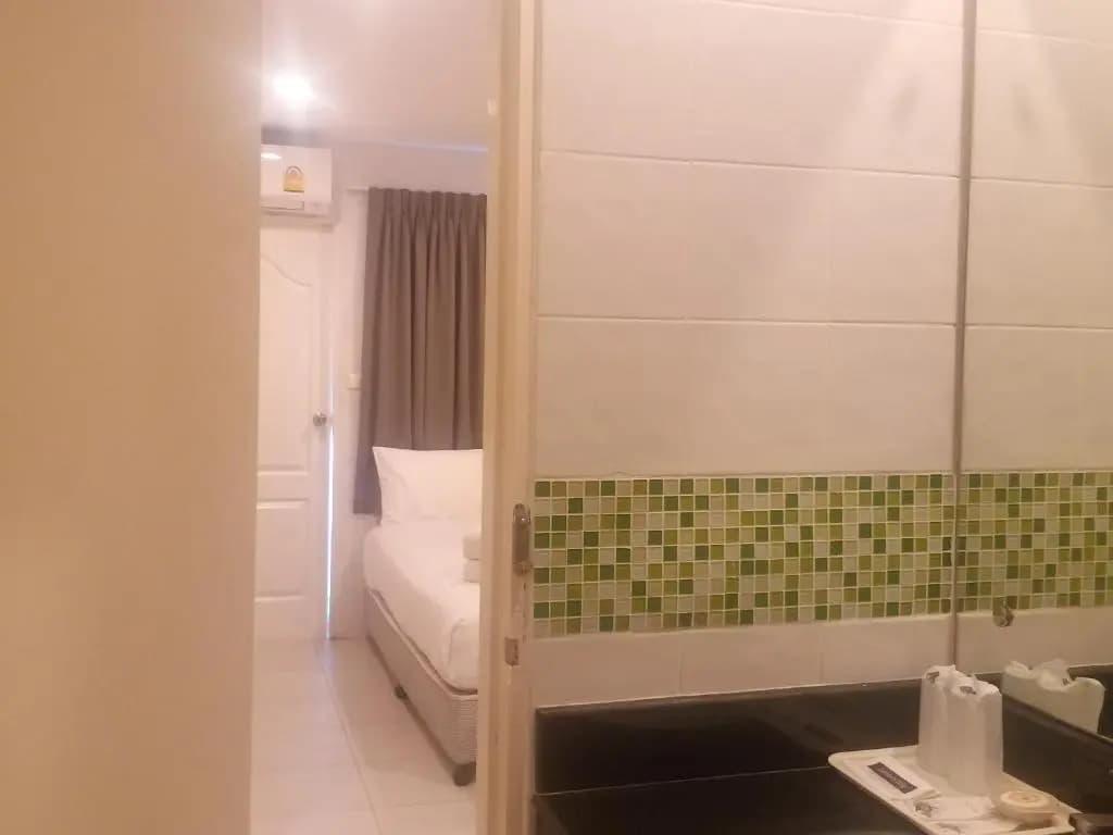 The Blue Pearl Kata Hotel - photo 8
