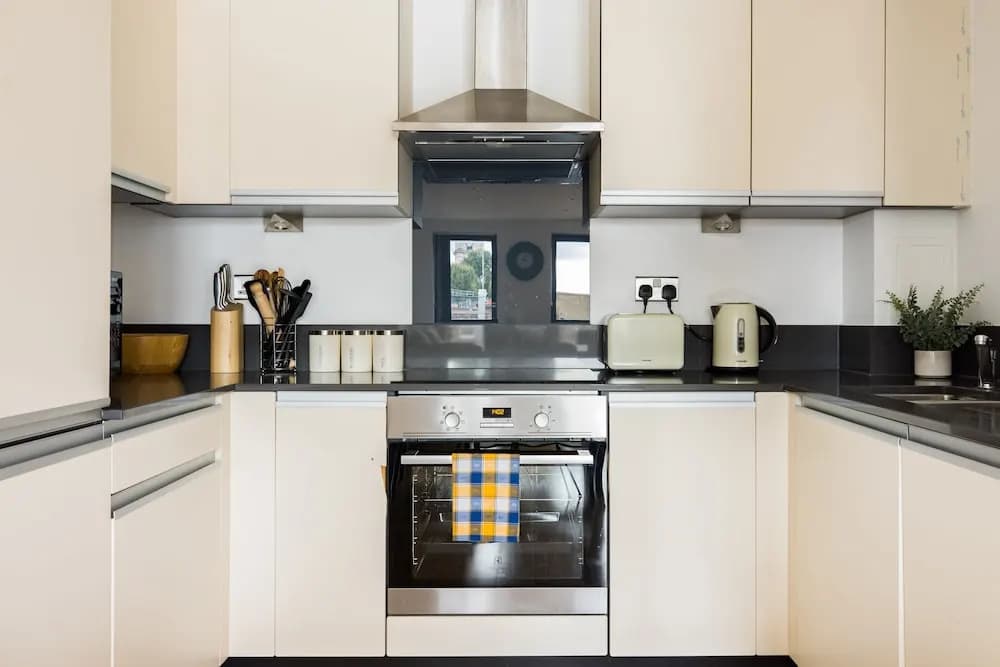 The Spitalfields Flats - photo 12