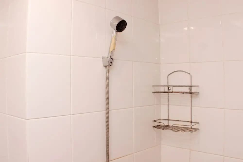 Comfort 2Br At Green Pramuka Apartment - photo 8