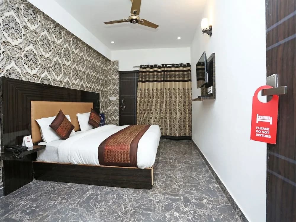 OYO 11405 Hotel Tej Palace - photo 19