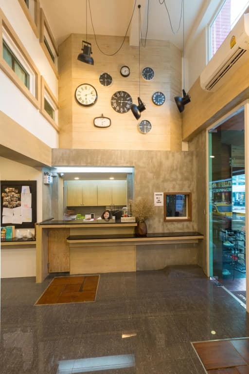 P168 Hostel - main photo