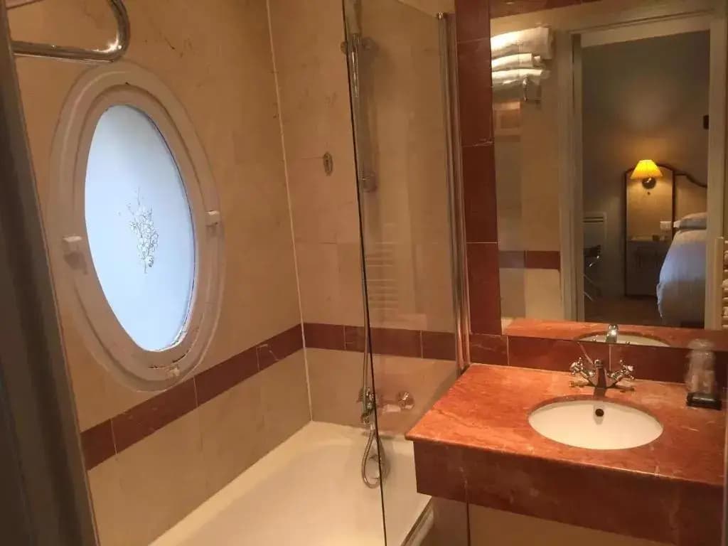 Hôtel Suites Unic Renoir Saint Germain - photo 8