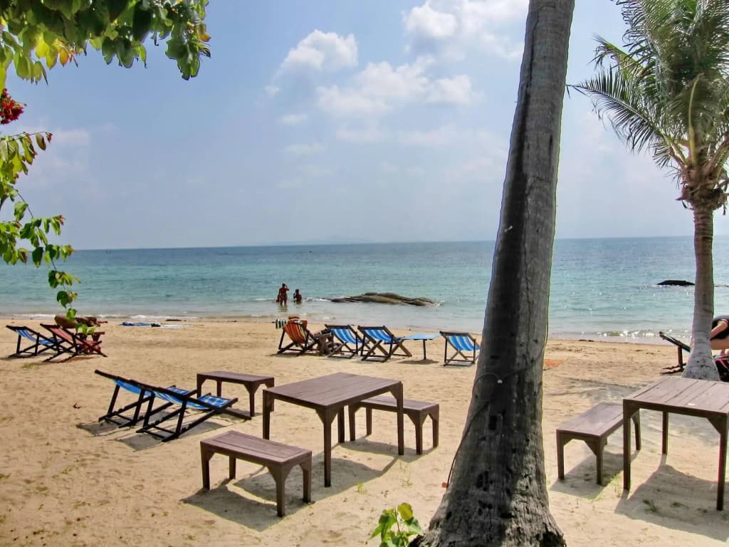 Thaniza Beachfront Resort - photo 14