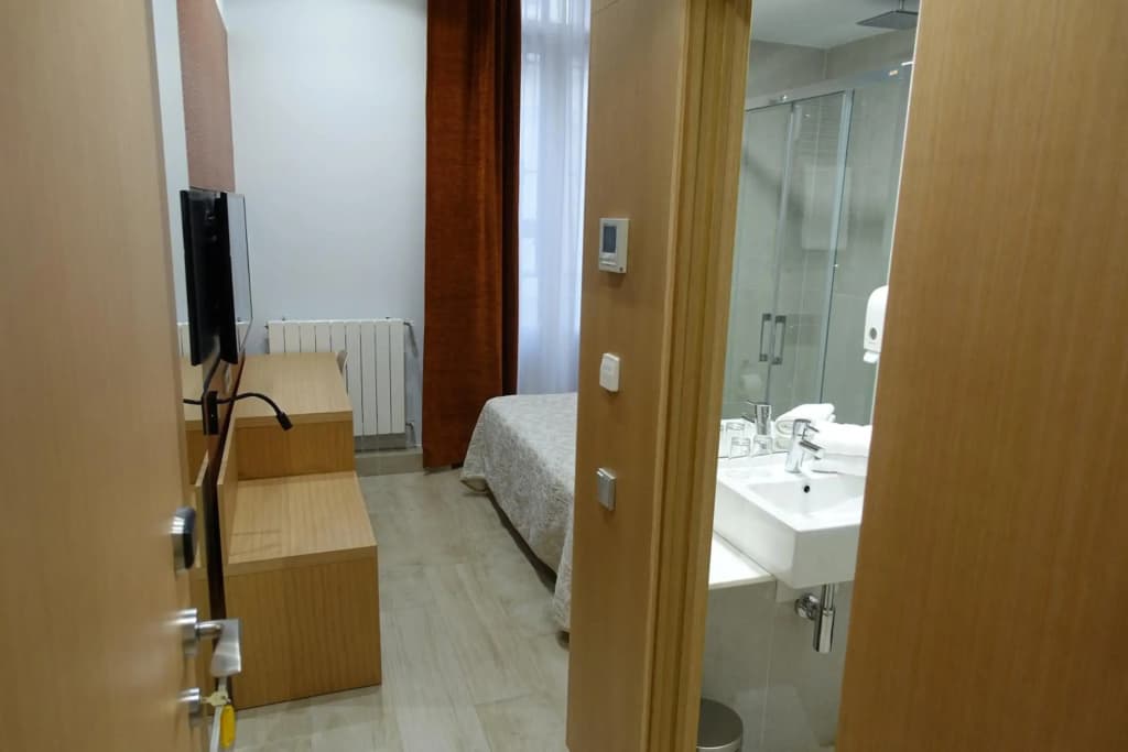 Hostal Cervelo - photo 3