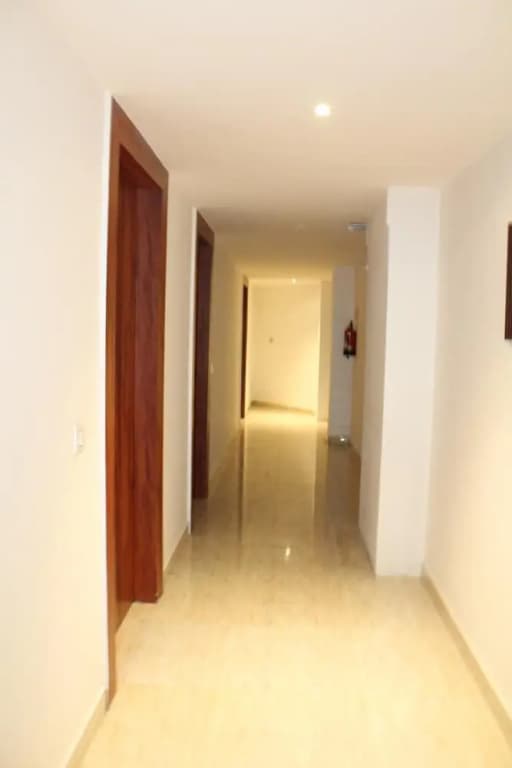 Red Crown Hotel - photo 13
