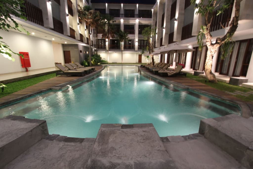 Grand La Walon Hotel - photo 16