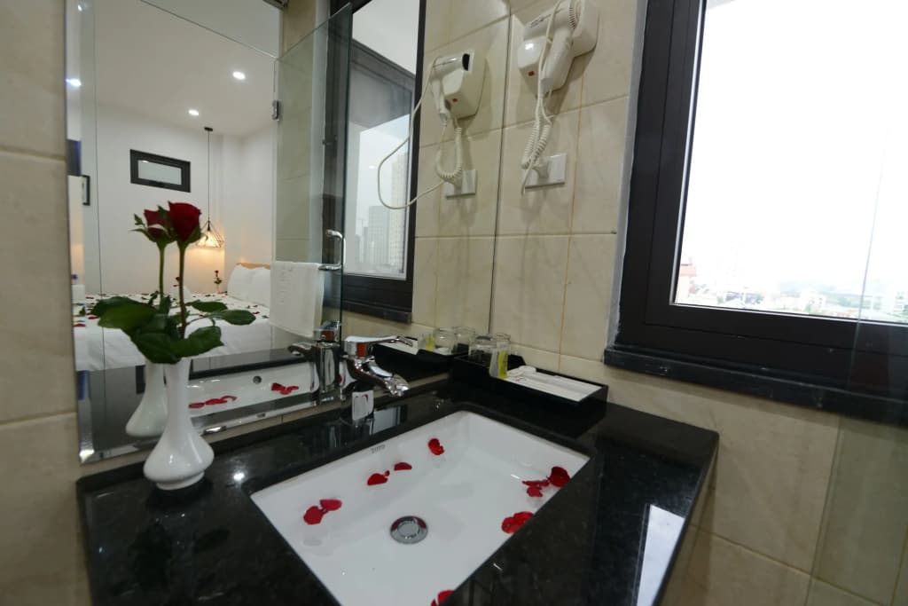 Blue Hanoi Inn City Hotel - photo 10