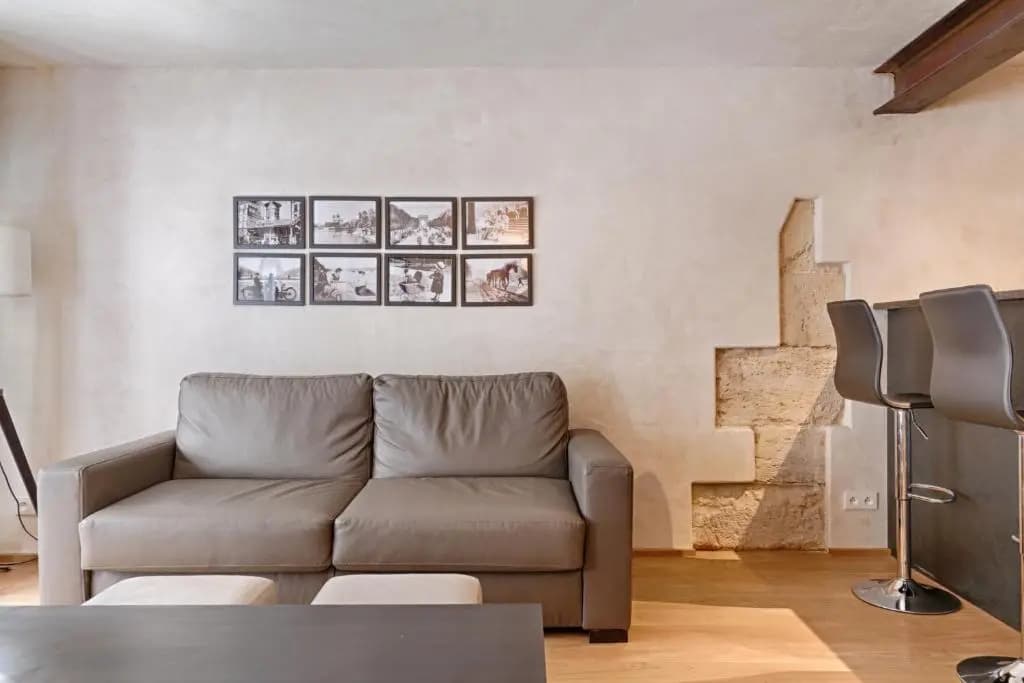 Luxurious & Design Flat 2BR/8P- Boulevard Saint Germain - photo 9