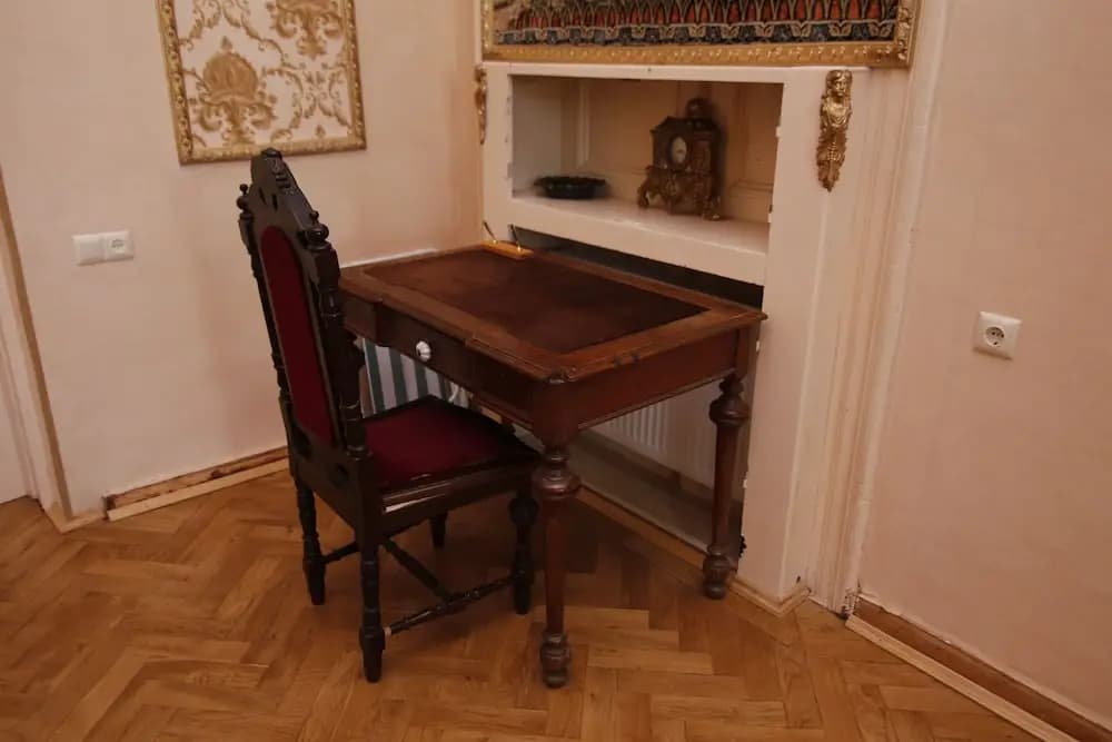 Leon Rooms - photo 12