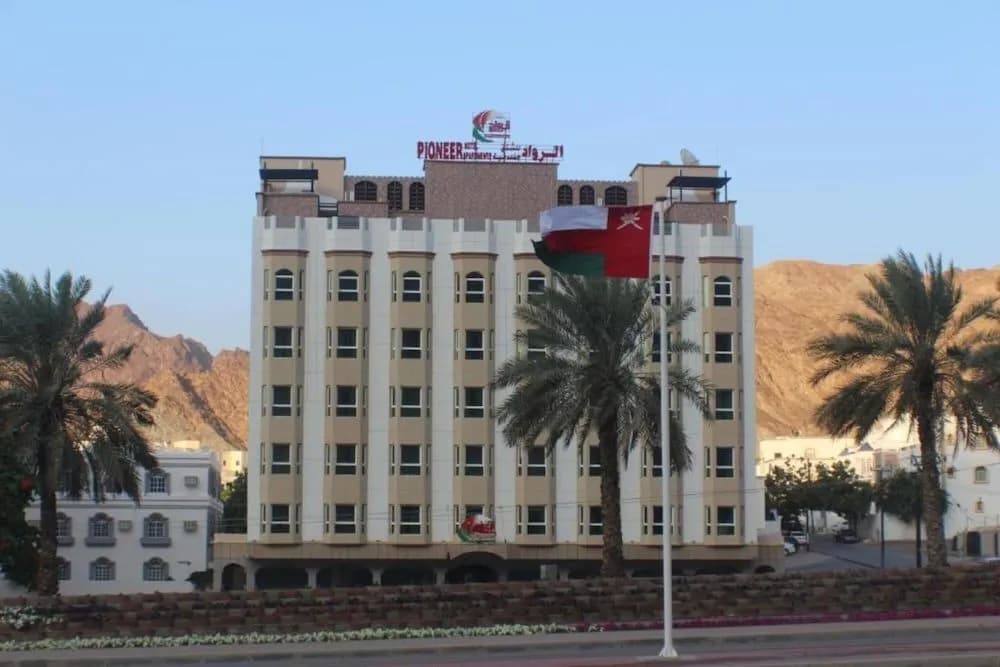 OYO 136 Pioneer Hotel Apartments - photo 1
