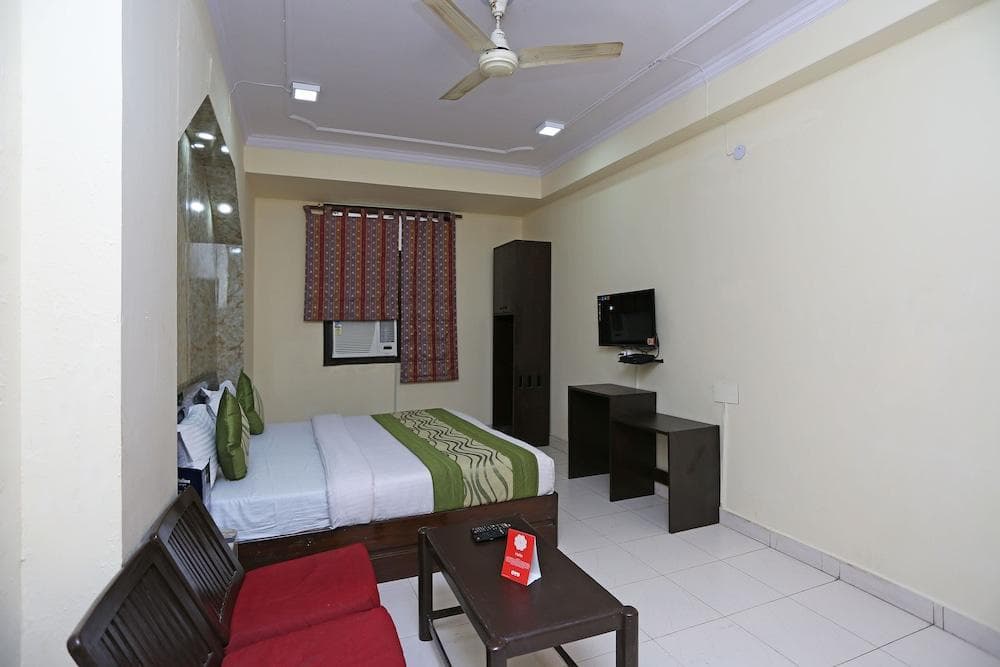 OYO 5382 Hotel Elegant International - photo 7