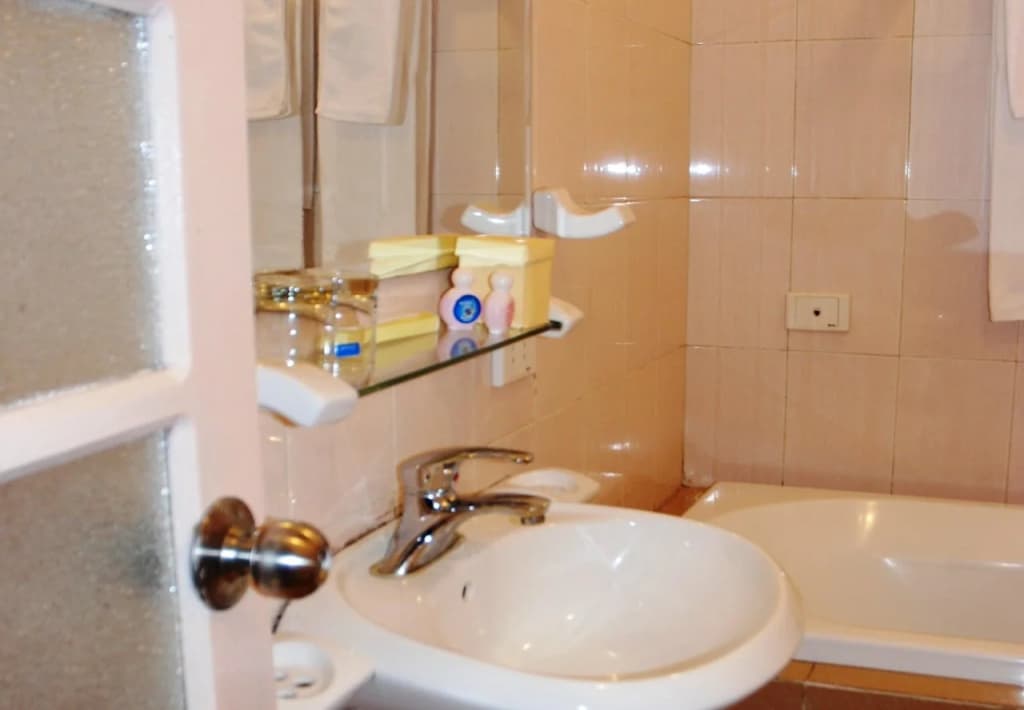 Atlantic Tuan Chau Hotel - photo 5