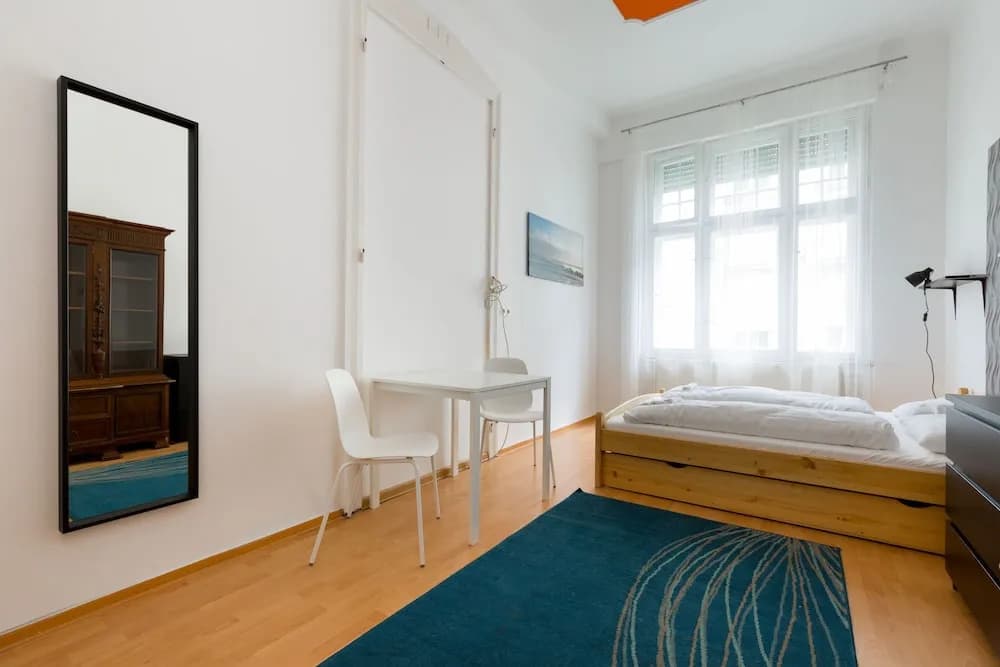 Budapest Apart-NAM-Queen Room - photo 2