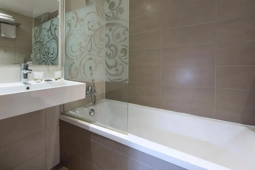 Hotel Le Compostelle - photo 6