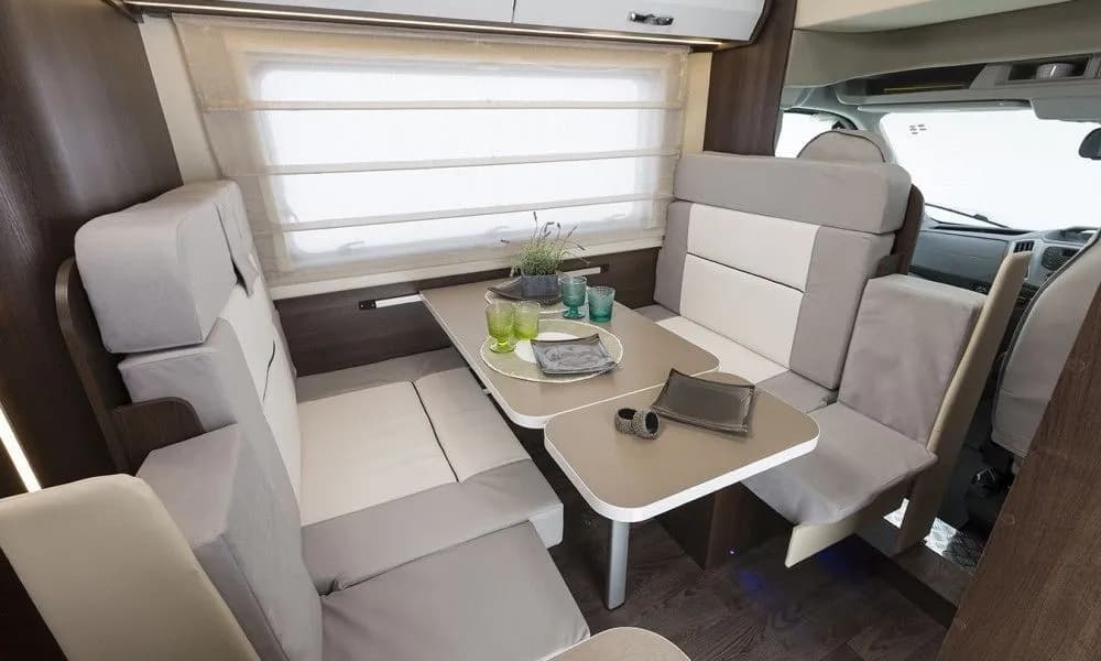Go Outdoors Motor Home - Caravan Park - photo 2