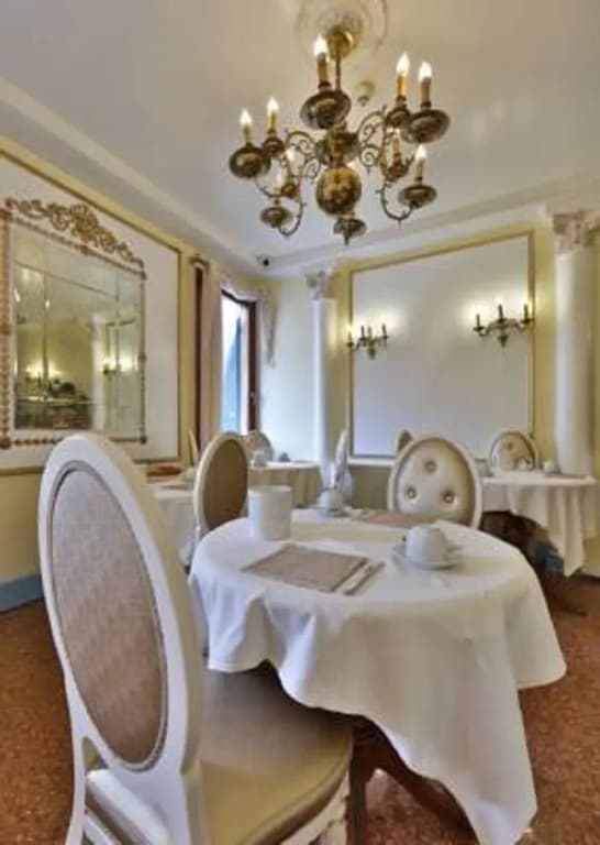 Hotel Arlecchino - photo 15