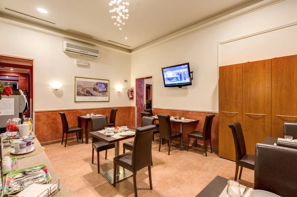 Everest Inn Rome - photo 18