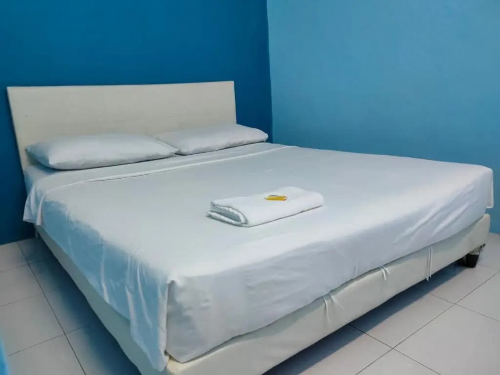 Q Hotel - photo 6