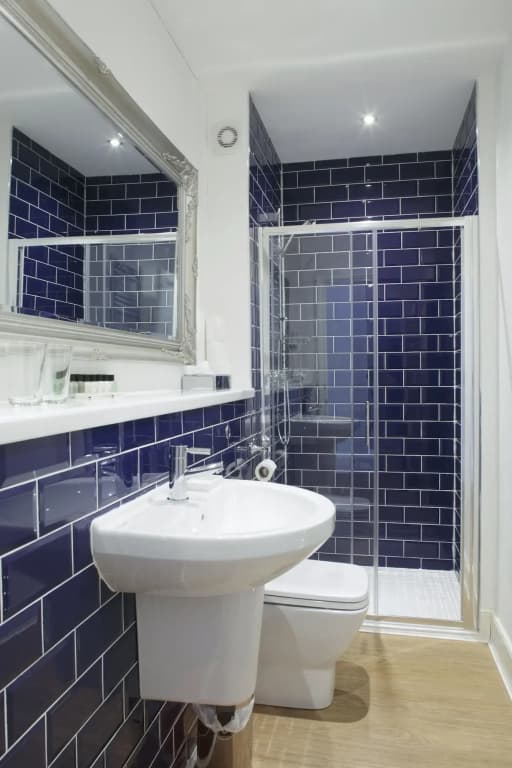 Hanover 71 Suites - photo 22