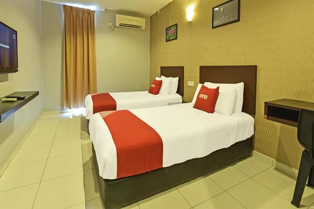 Hotel O M Three Hotel - photo 5