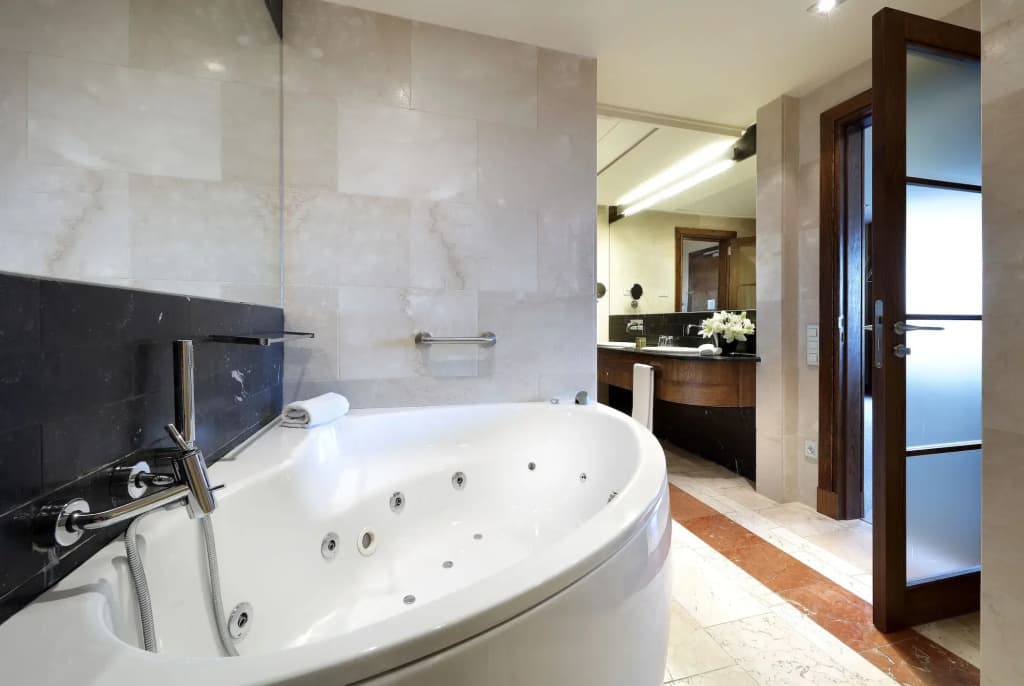 Eurostars Suites Mirasierra - photo 42