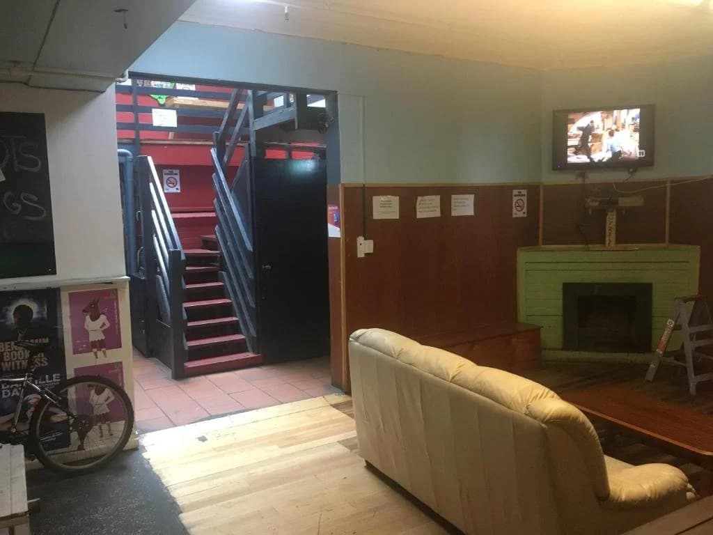 Victoria Market Hostel - photo 7